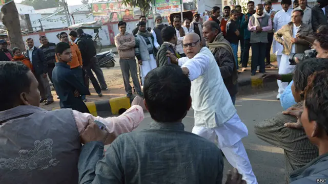 राजधानी पटना में भिड़ते नीतीश कुमार और जीतन राम मांझी समर्थक विधायक