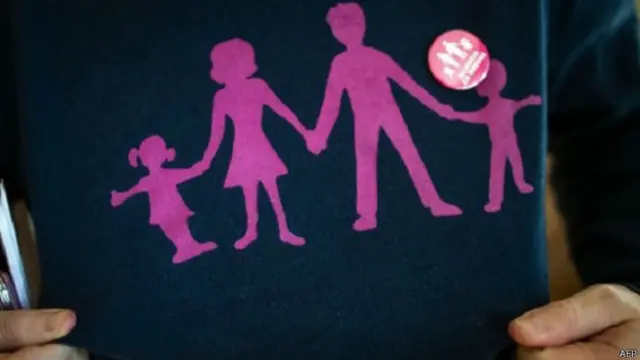 Kelompok konservatif Aliansi untuk Keluarga mengatakan voting dilakukan untuk mempertahankan nilai-nilai keluarga tradisional 