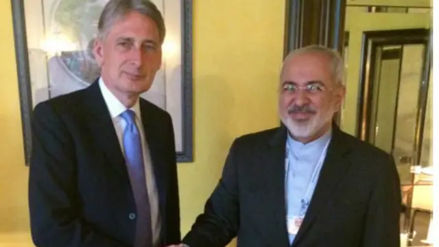 وزیر خارجه بریتانیا این عکس را در صفحه توییتر خود منتشر کرده است