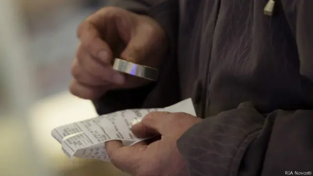 Пенсионерка в аптеке