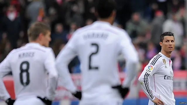 لا يزال ريال في الصدارة رغم الهزيمة