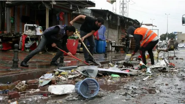 اس فیصلے سے قبل ہی بغداد میں ایک ریستوراں کے پاس خودکش دھماکے میں کم از کم 22 افراد ہلاک ہوئے تھے