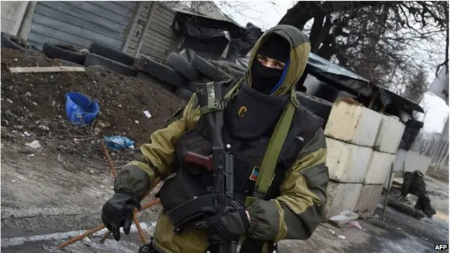 تقول السلطات الأوكرانية إن الانفصاليين الموالين لروسيا يخططون لهجمات جديدة.