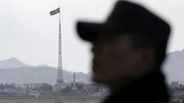 韩联社表示,朝鲜发射了5枚短程导弹。