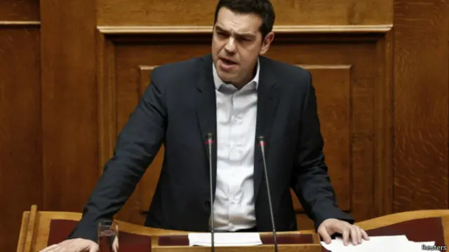 Al presentar su plan económico al parlamento, Tsipras dijo que su país no quiere una extensión del rescate europeo, sino un programa de créditos puente hasta el verano.