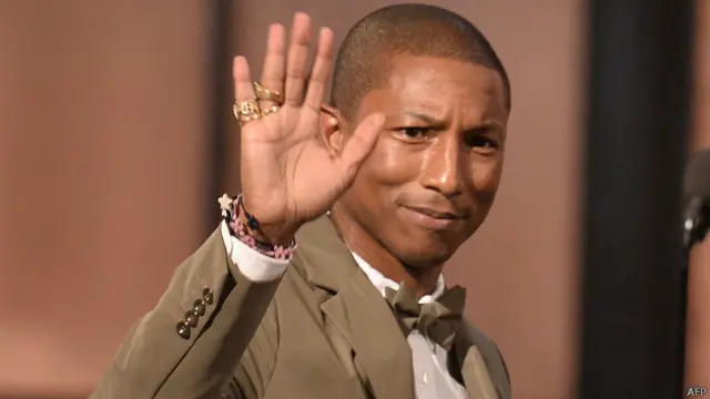 Pharrell Williams ganó la mejor actuación solista por su versión en directo de "Happy".