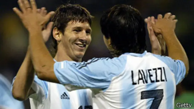 Messi y Lavezzi compartieron en el sudamericano de Colombia en 2005, en el que terminaron terceros pese a no perder un partido.