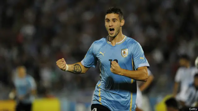 Pese a su corta edad, Pereiro asumió la responsabilidad de liderar a Uruguay frente a su público.