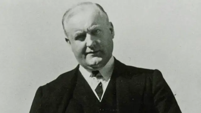 دکتر جیمز مورفی، روزنامه نگار، مترجم و جامع العلوم