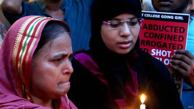 इशरत जहां की मां