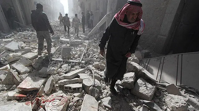 يتهم نشطاء قوات الحكومة باستخدام البراميل المتفجرة في مناطق سكنية