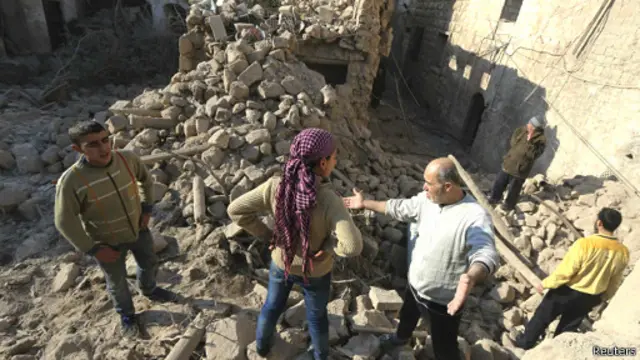 مخالفان حکومت سوریه ارتش را به کاربرد بمب بشکه‌ای در مناطق مسکونی متهم کرده‌اند