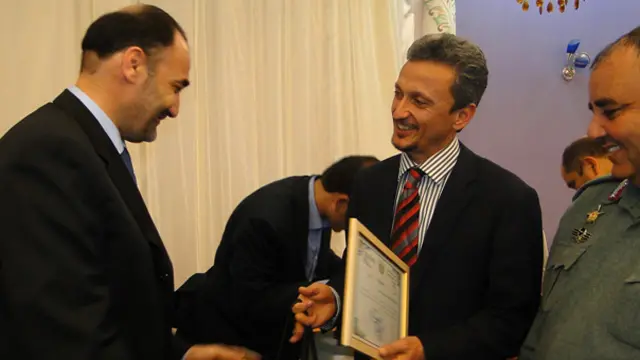 عطامحمد نور والی و محمدافضل حدید رئیس پیشین شورای ولایتی بلخ. روابط نهادهای منتخب و مقامهای اجرایی هیچ وقتی متوازن نبوده است