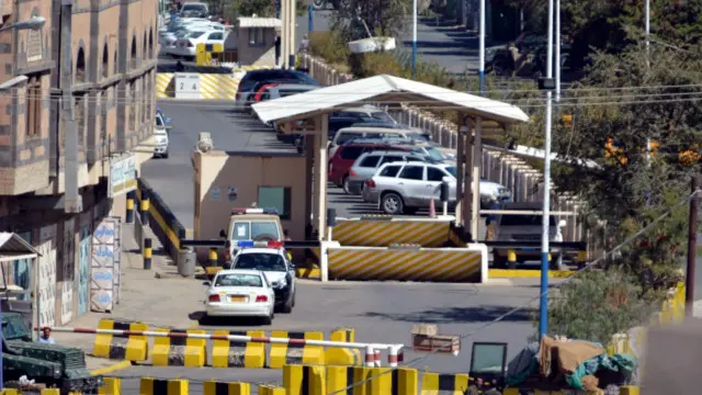 امریکہ سمیت متعدد ممالک نے یمن میں اپنے سفارت خانے بند کر دیے ہیں