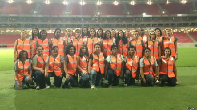 El clásico entre Sport Recife y Náutico contó con el refuerzo de 30 madres en la seguridad del estadio.