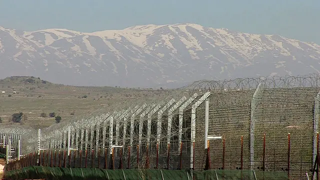 كانت إسرائيل سيطرت على مساحة 1200 كيلومتر مربع في مرتفعات الجولان السورية في حرب عام 1967