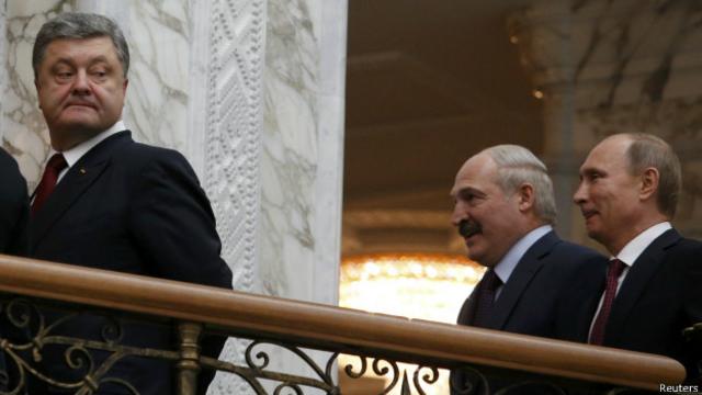 Владимир Путин, Александр Лукашенко и Петр Порошенко в Минске в феврале 2015 г.