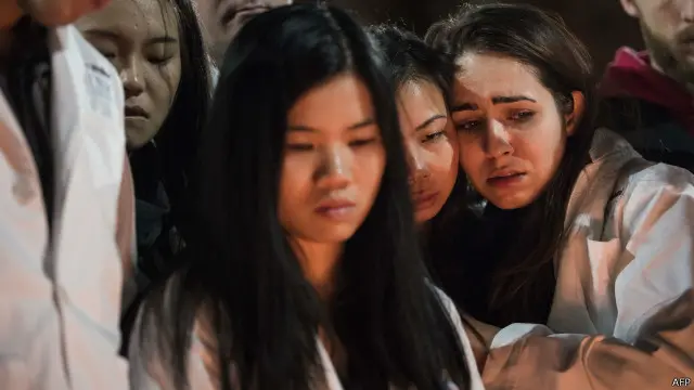 زوجة المشتبه به تقول إن الدافع ليس الدين.