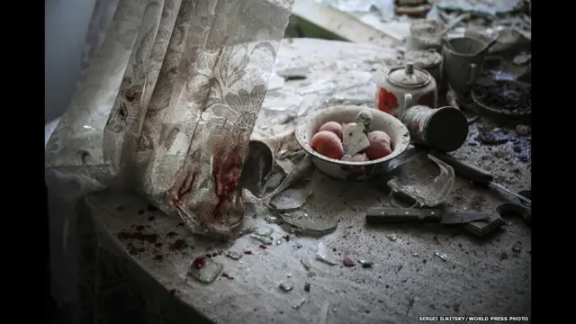 Кухня, пострадавшая от обстрела в центре Донецка 26 августа 2014 года