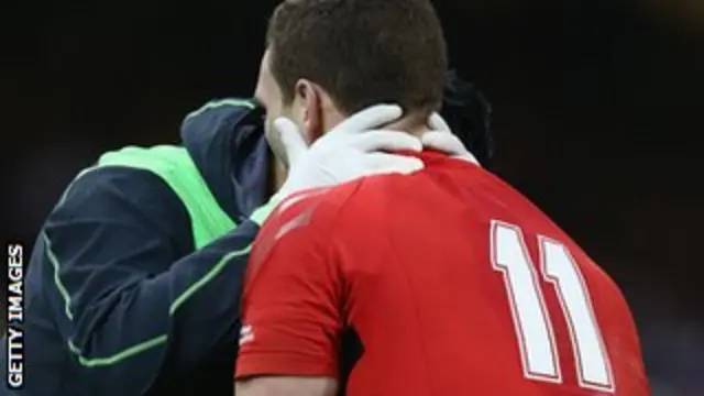 George North, de Gales, perdió el conocimiento durante el partido frente a Inglaterra por el torneo de Seis Naciones. 
