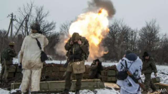 ရုရှား လိုလားတဲ့ သူပုန်တွေက အစိုးရတပ်တွေ ရှိနေတဲ့ Debaltseve မြို့ကို ဝိုင်းတိုက်နေ