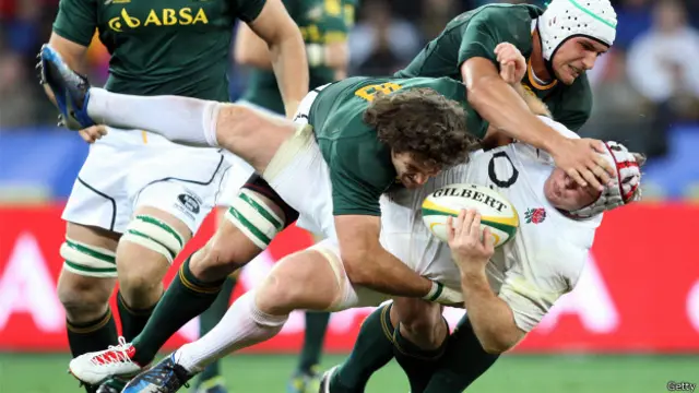 Debido al aumento de las contusiones de los jugadres hay peticiones para que se hagan más estudios sobre sus consecuencias a largo plazo. 