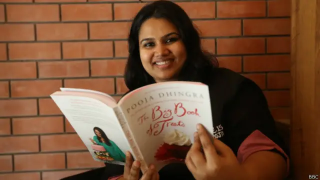 Пуджа Дингра написала книгу о кулинарных изделиях, тут же ставшую бестселлером в Индии