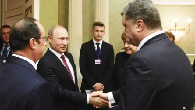 Франсуа Олланд, Владимир Путин, Ангела Меркель, Петр Порошенко перед началом переговоров в Минске 11 февраля 2015 года