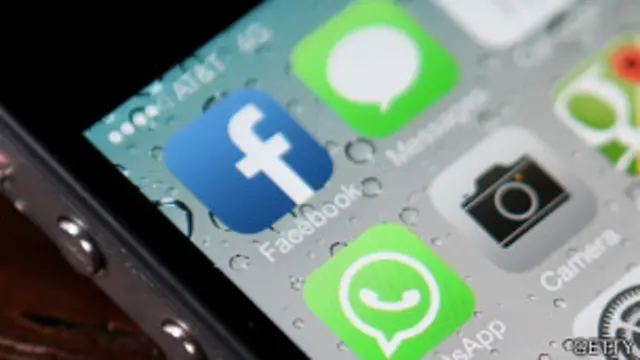 Si el usuario así lo determina en vida, el heredero podrá descargar las imágenes, los mensajes y la información de perfil de éste para conservarlos.