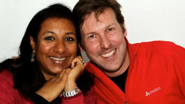 رُوڈویلر کو مسٹر خان کے ساتھ لگاؤ ہو گیا کیونکہ فرُوڈویلر کی اہلیہ تانیہ کا تعلق کراچی سے ہے