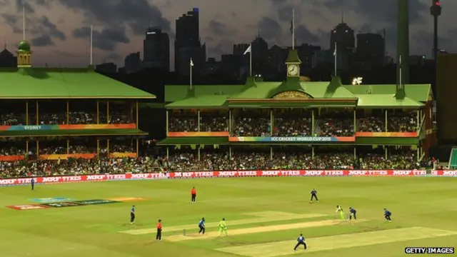 اندازہ ہے کہ اگلے چھ ہفتوں میں دس لاکھ سے زیادہ شائقین میزبان ممالک کے میدانوں کا رخ کریں گے