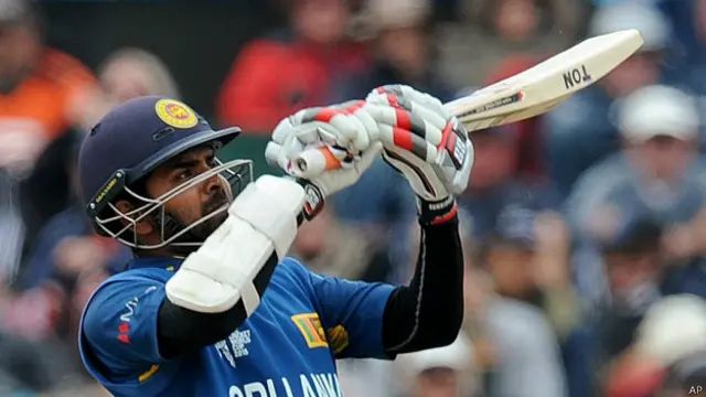 تھریمانے نے آٹھ چوکوں کی مدد سے نصف سنچری بنائی