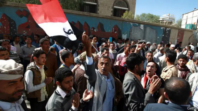 Negara-negara Arab mengkhawatirkan perkembangan politik di Yaman yang dapat berubah menjadi krisis politik.
