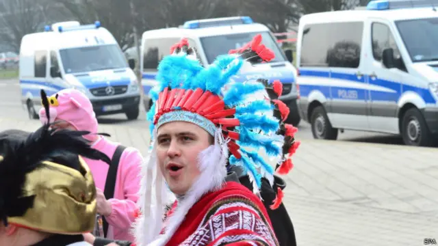 براؤن شویگ کارنیول پریڈ میں ہر سال تقریباً ڈھائی لاکھ افراد شرکت کرتے ہیں