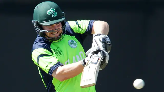 آئرش اوپنرز نے پراعتماد انداز میں مخالف بولروں کا سامنا کیا ہے