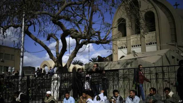 IŞİD tarafından kaçırılan Kıpti Mısırlıların yakınları