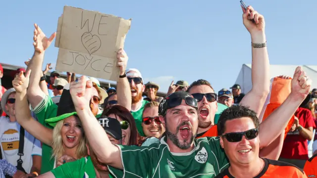 یہ پہلا موقع ہے کہ اس ورلڈ کپ میں کوئی ٹیم کسی میچ میں مطلوبہ ہدف تک پہنچنے میں کامیاب ہوئی ہے۔ 