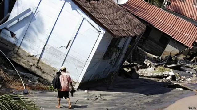 Derrumbe en Pampahasi