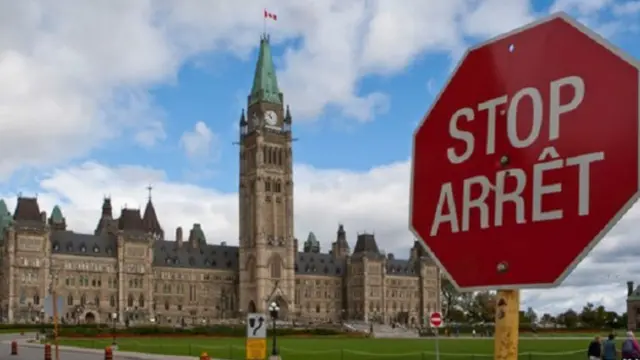 کینیڈا کے وفاقی اداروں کو سنہ 1969 سے دوئزبانی ہونے کا درجہ دیا گیا تھا