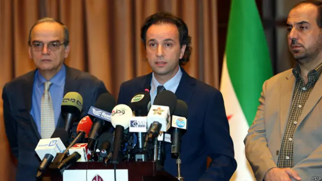 خالد خوجة رئيس الائتلاف الوطني السوري