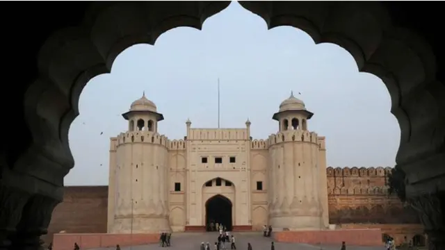 لاہور کا شہر اپنی تاریخی عمارتوں کی وجہ سے مشہور ہے