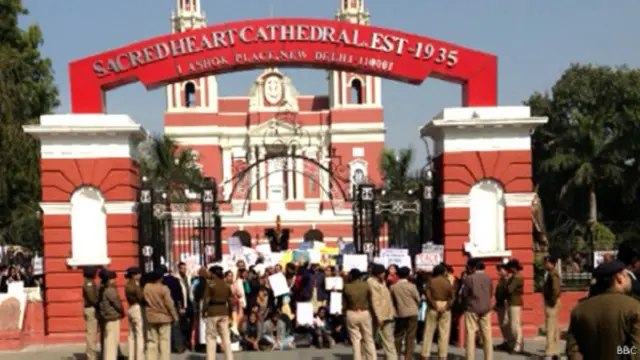 دہلی میں گزشتہ چند ہفتوں میں پانچ گرجا گھروں کو نشانہ بنایا گیا ہے