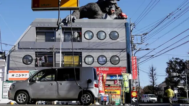 फ़्यूल स्टेशन, पेट्रोल पम्प, fuel station, petrol pump
