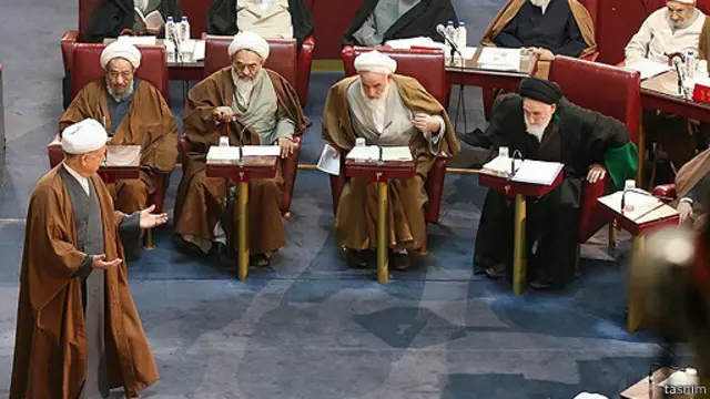 مجلس خبرگان رهبری هشتاد و شش کرسی دارد