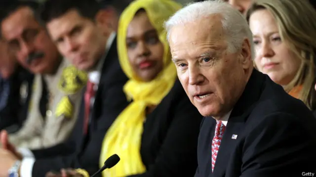 افتتح نائب الرئيس الأمريكي جو بايدن المؤتمر يوم الثلاثاء