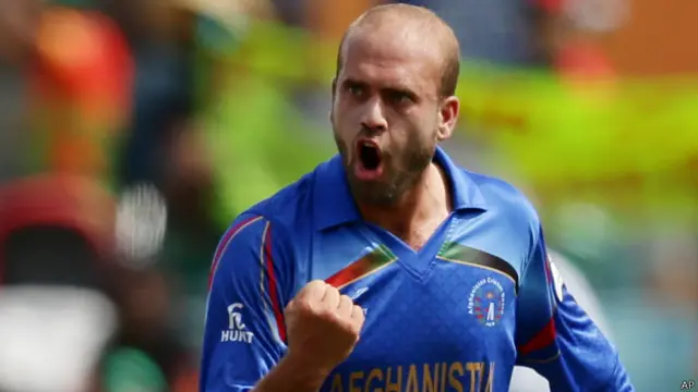 میر واعظ اشرف سمیت چار افغان بولرز نے دو، دو وکٹیں لیں