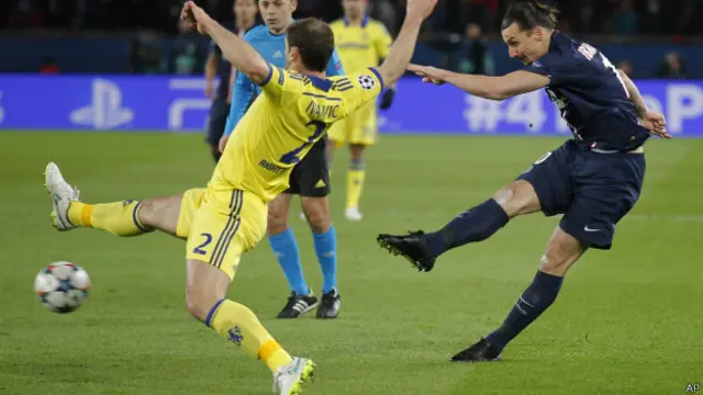 Первый матч 1/8 финала закончился ничьей, ответная встреча состоится 11 марта в Лондоне