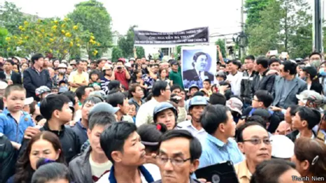 Hàng nghìn người tới tiễn đưa ông Nguyễn Bá Thanh