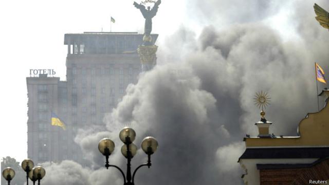 Дым над киевским Майданом