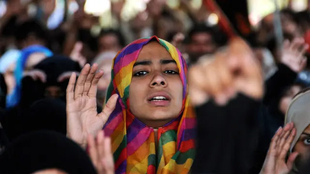 احتجاج کرنے والوں کا حکومت سے مطالبہ ہے کہ وہ شیعہ برادری کے خلاف دہشت گردی روکنے کے لیے ٹھوس اقدام کرے